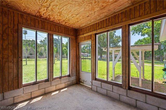 1506 Eastgate Est, Van Buren, AR 72956