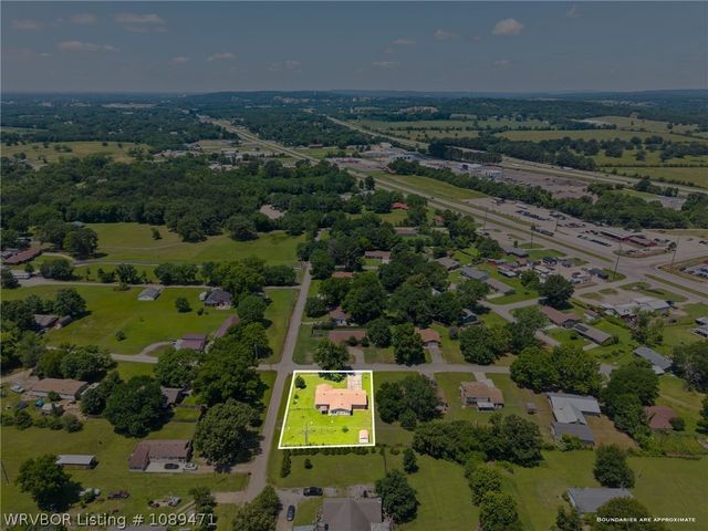 1506 Eastgate Est, Van Buren, AR 72956