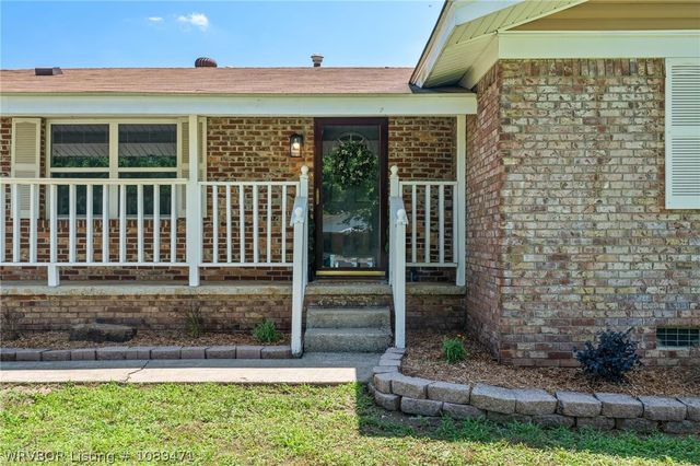 1506 Eastgate Est, Van Buren, AR 72956