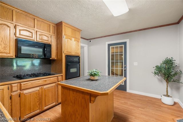 1506 Eastgate Est, Van Buren, AR 72956