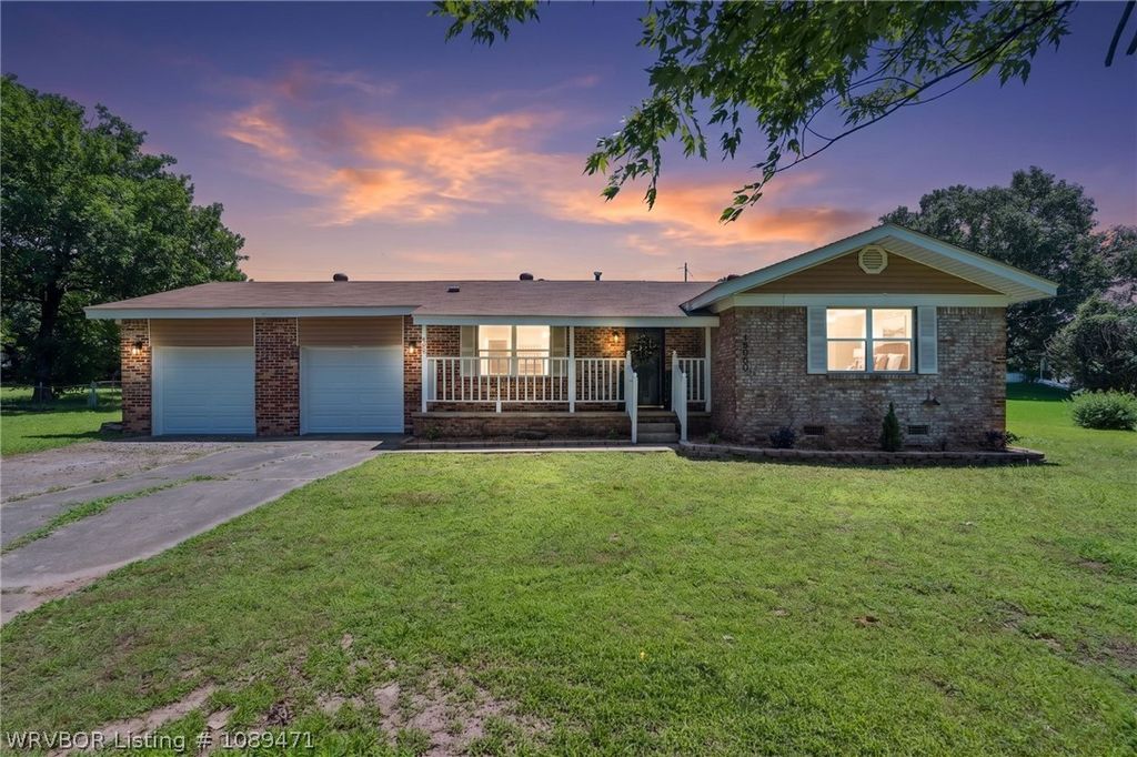 1506 Eastgate Est, Van Buren, AR 72956