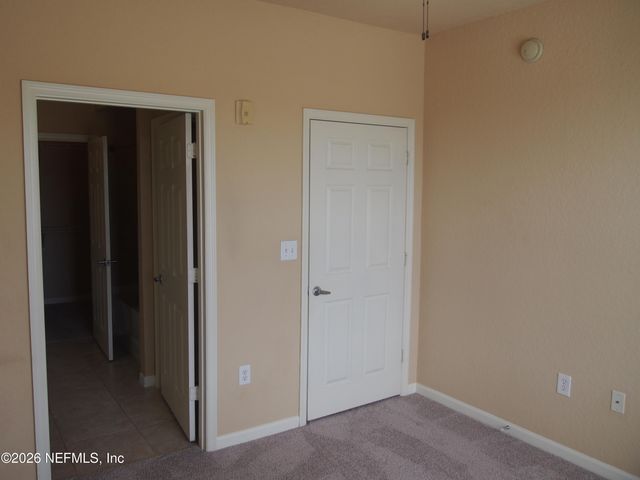 8539 GATE Parkway 9411, Jacksonville, FL 32216