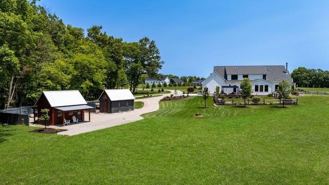 6381 Merchant Road, Delaware, OH 43015