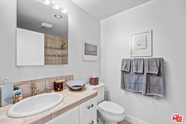 2544 Angelo Drive, Los Angeles, CA 90077