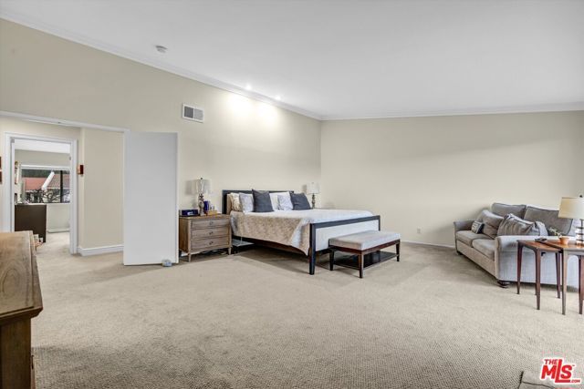 2544 Angelo Drive, Los Angeles, CA 90077