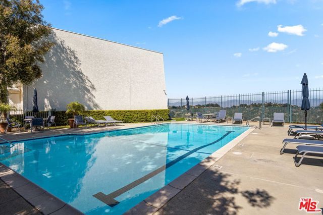 2544 Angelo Drive, Los Angeles, CA 90077