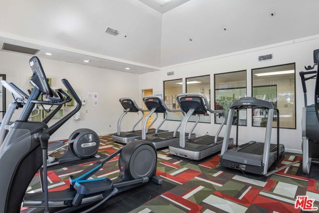 2544 Angelo Drive, Los Angeles, CA 90077