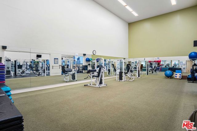 2544 Angelo Drive, Los Angeles, CA 90077