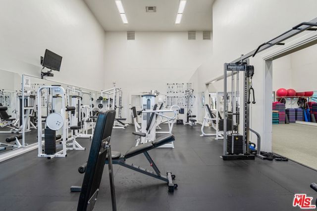 2544 Angelo Drive, Los Angeles, CA 90077