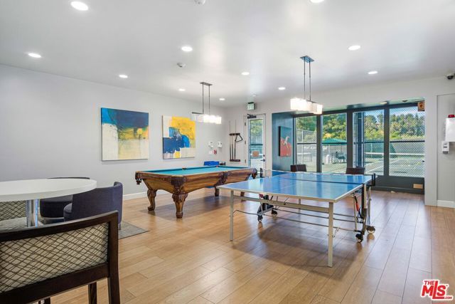 2544 Angelo Drive, Los Angeles, CA 90077