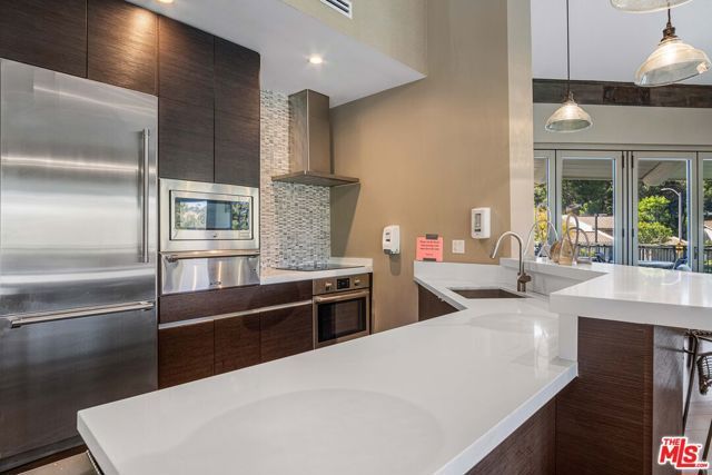 2544 Angelo Drive, Los Angeles, CA 90077
