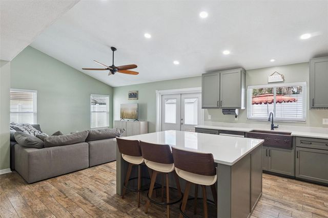 1006 AVILES COURT, Oviedo, FL 32765