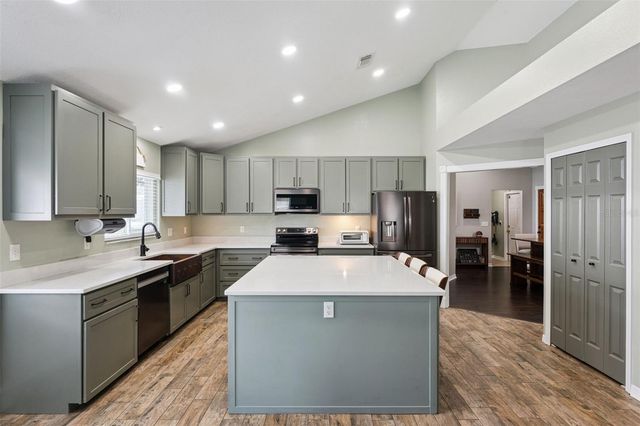 1006 AVILES COURT, Oviedo, FL 32765