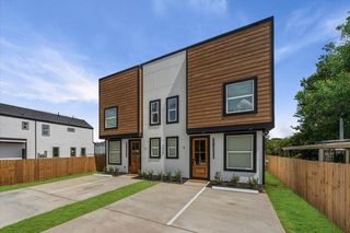 8605 Amadwe Street B, Houston, TX 77051