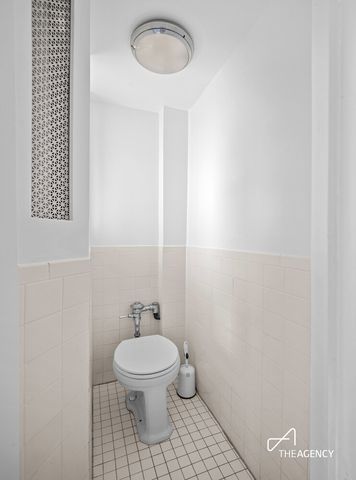 890 W End Ave Apt 7E, New York City, NY 10025