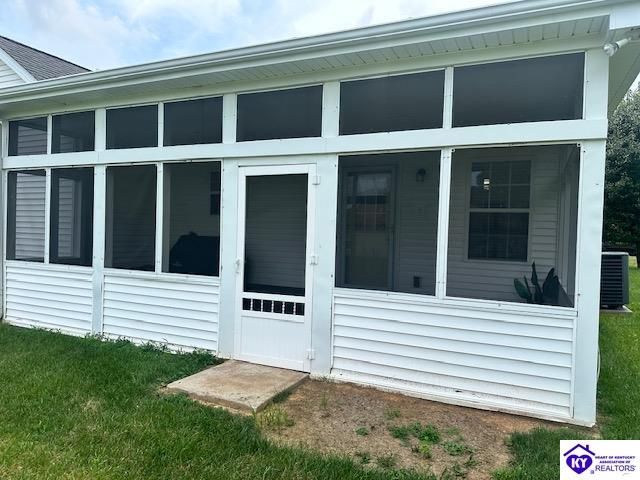 525 Winding Creek Court, Elizabethtown, KY 42701