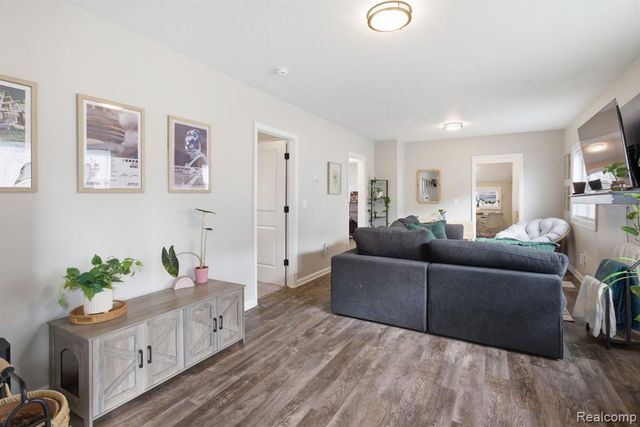 142 Avondale Avenue, Jackson, MI 49203