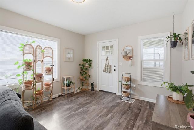 142 Avondale Avenue, Jackson, MI 49203