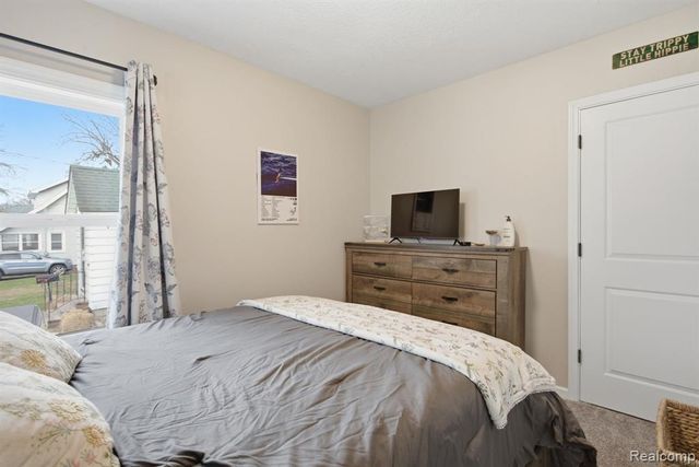 142 Avondale Avenue, Jackson, MI 49203