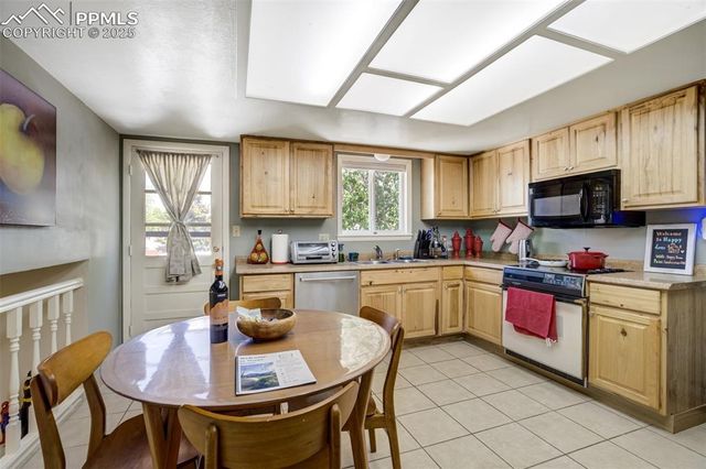 535 Silver Spring Circle, Colorado Springs, CO 80919