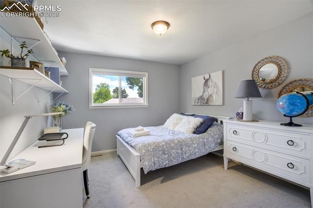 535 Silver Spring Circle, Colorado Springs, CO 80919