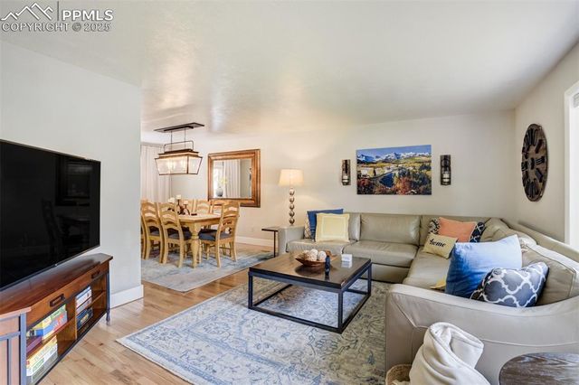 535 Silver Spring Circle, Colorado Springs, CO 80919