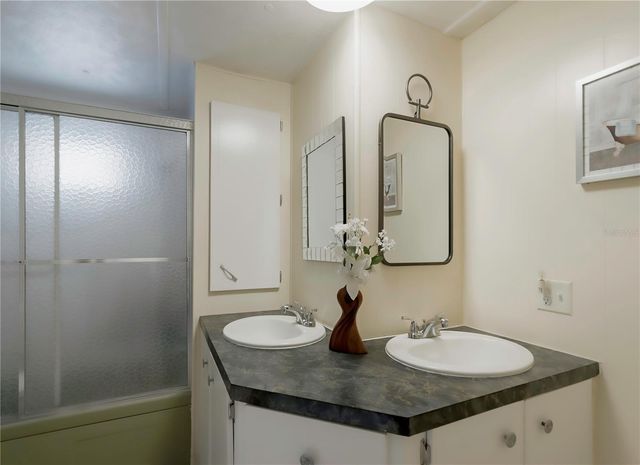 4235 72ND WAY N 99, St Petersburg, FL 33709