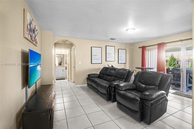 14164 SW 156th Ave, Miami, FL 33196