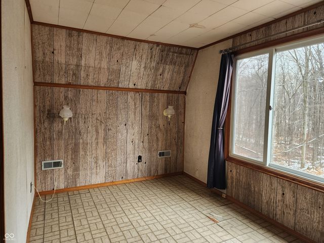 5747 W Lost Branch Road, Nashville, IN 47448