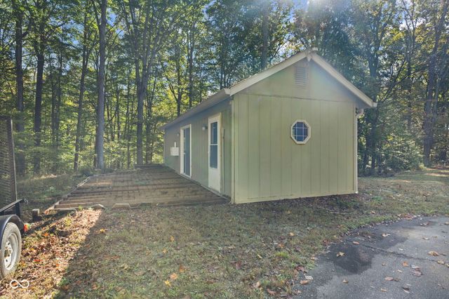 5747 W Lost Branch Road, Nashville, IN 47448