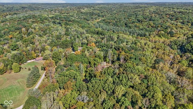 5747 W Lost Branch Road, Nashville, IN 47448