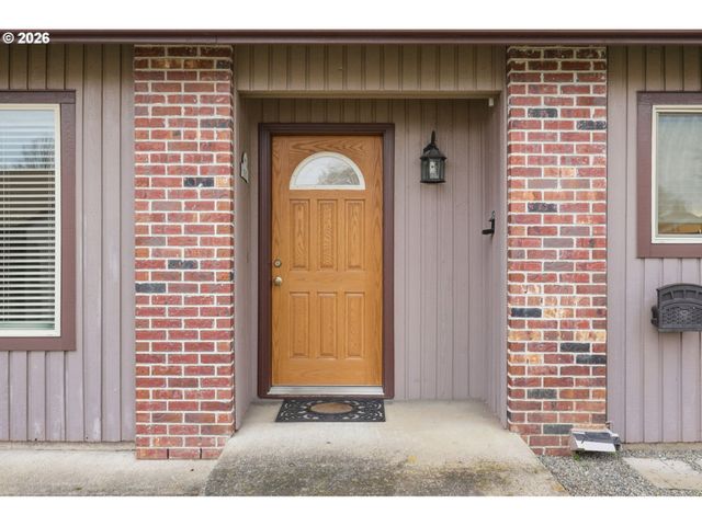 1202 Nw 136TH St, Vancouver, WA 98685