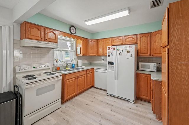6880 LAFAYETTE N 8, Pinellas Park, FL 33781