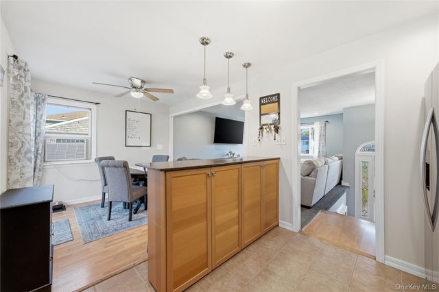 189 Marilynn Street, East Islip, NY 11730