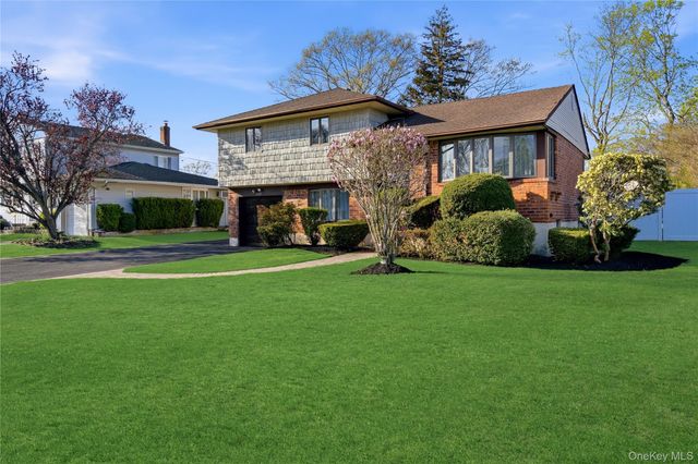 189 Marilynn Street, East Islip, NY 11730