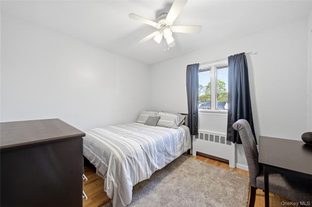 189 Marilynn Street, East Islip, NY 11730