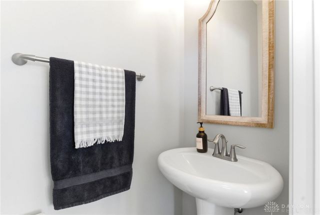 6890 Norman Cross Lane, Washington Twp, OH 45459