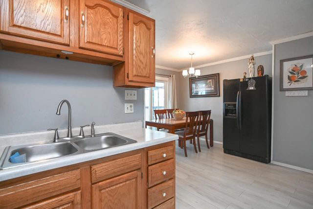 915 REBER STREET, Green Bay, WI 54302