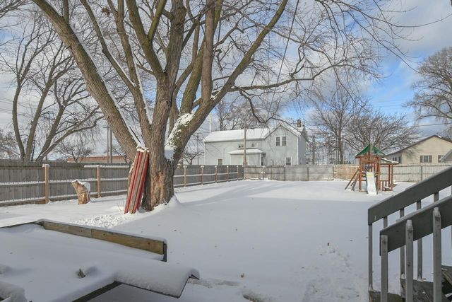 915 REBER STREET, Green Bay, WI 54302