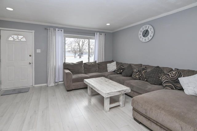 915 REBER STREET, Green Bay, WI 54302