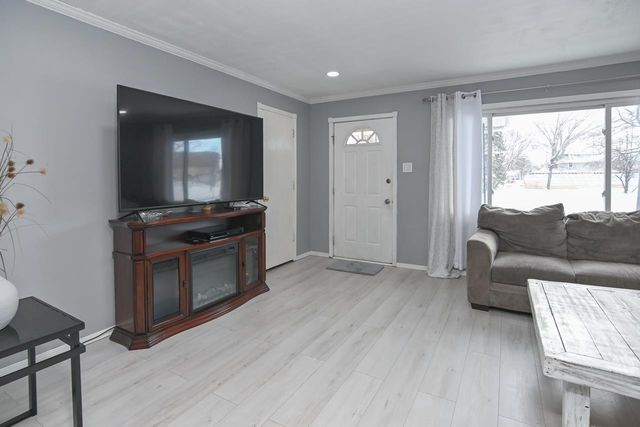 915 REBER STREET, Green Bay, WI 54302