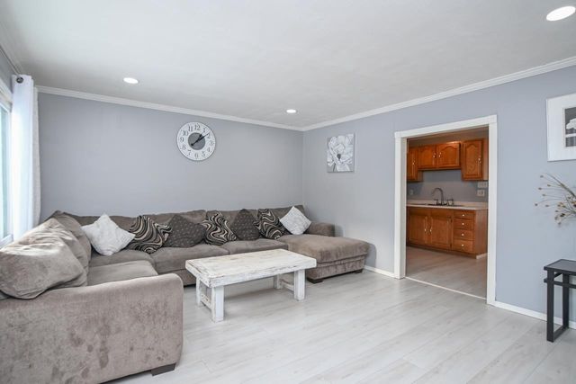 915 REBER STREET, Green Bay, WI 54302