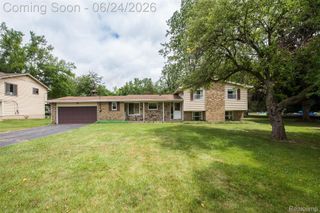 1165 Camelot Drive, Putnam Township, MI 48169
