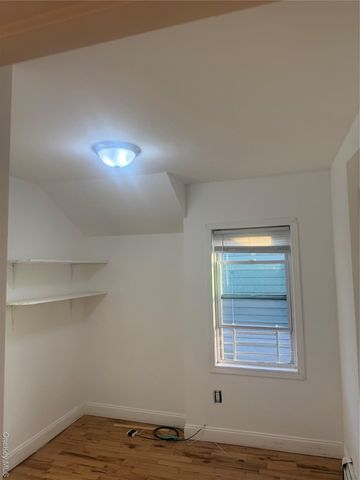 28 Clinton Avenue 2 nd Fl, Hempstead, NY 11096