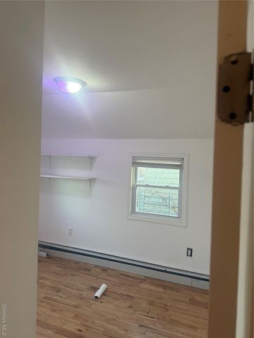 28 Clinton Avenue 2 nd Fl, Hempstead, NY 11096