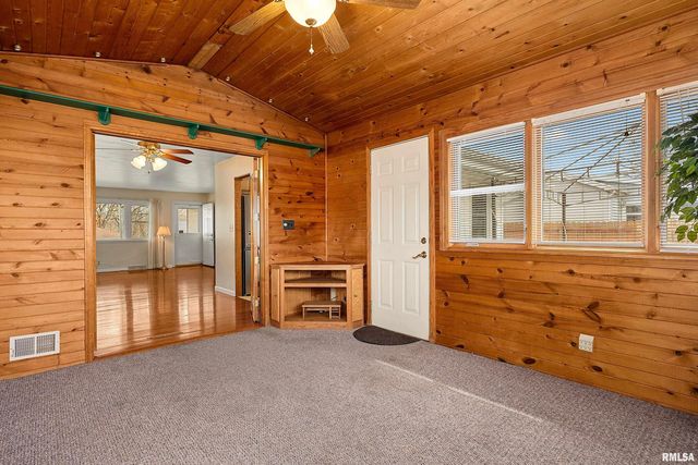 131 GLENRIDGE Drive, East Peoria, IL 61611