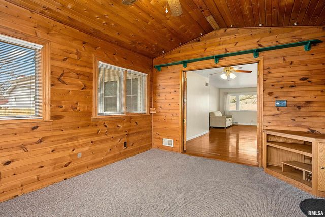 131 GLENRIDGE Drive, East Peoria, IL 61611