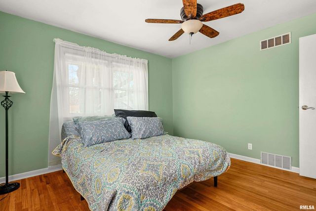 131 GLENRIDGE Drive, East Peoria, IL 61611