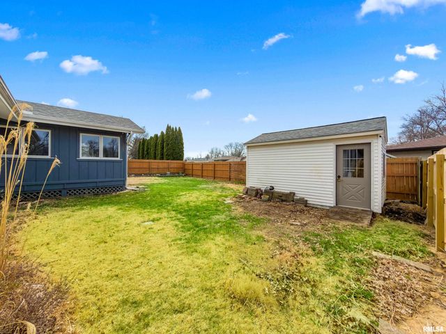 131 GLENRIDGE Drive, East Peoria, IL 61611