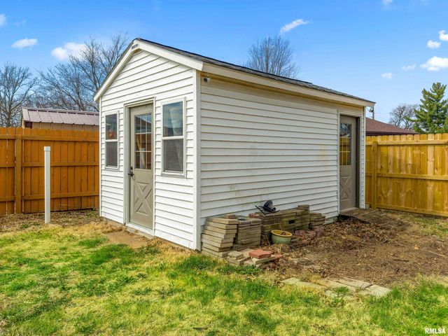 131 GLENRIDGE Drive, East Peoria, IL 61611